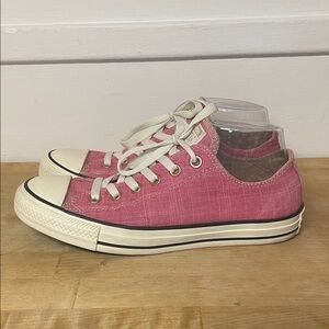 Converse All Star pink lace up canvas casual sneakers women’s size 9